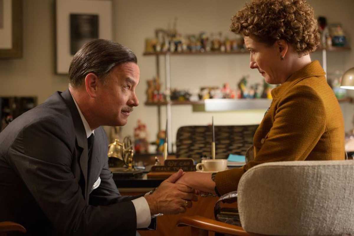 Saving Mr. Banks, il segreto dello strano saluto di Tom Hanks: c'è di mezzo Walt Disney